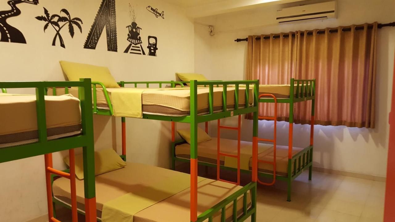 The Backpack Hub At Weligama Hostel Exterior foto
