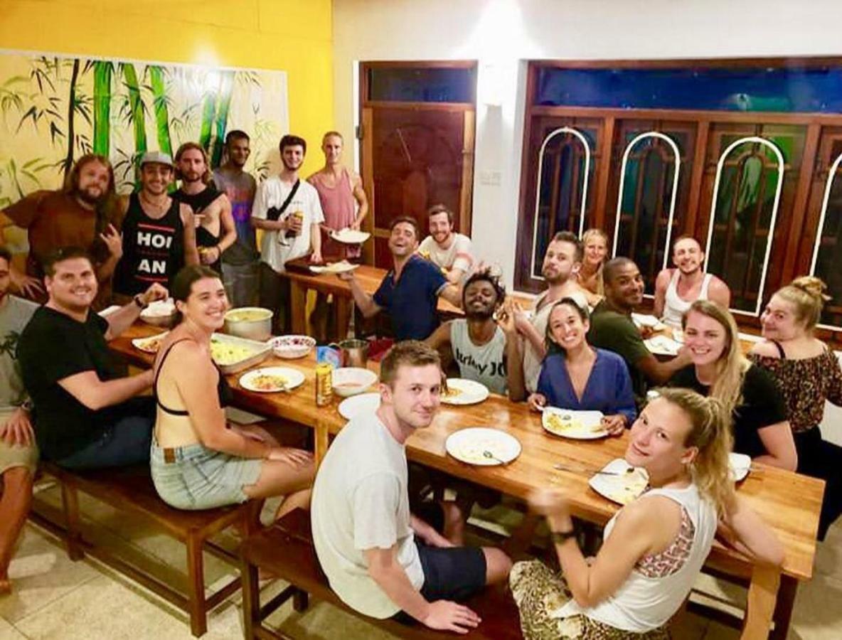 The Backpack Hub At Weligama Hostel Exterior foto
